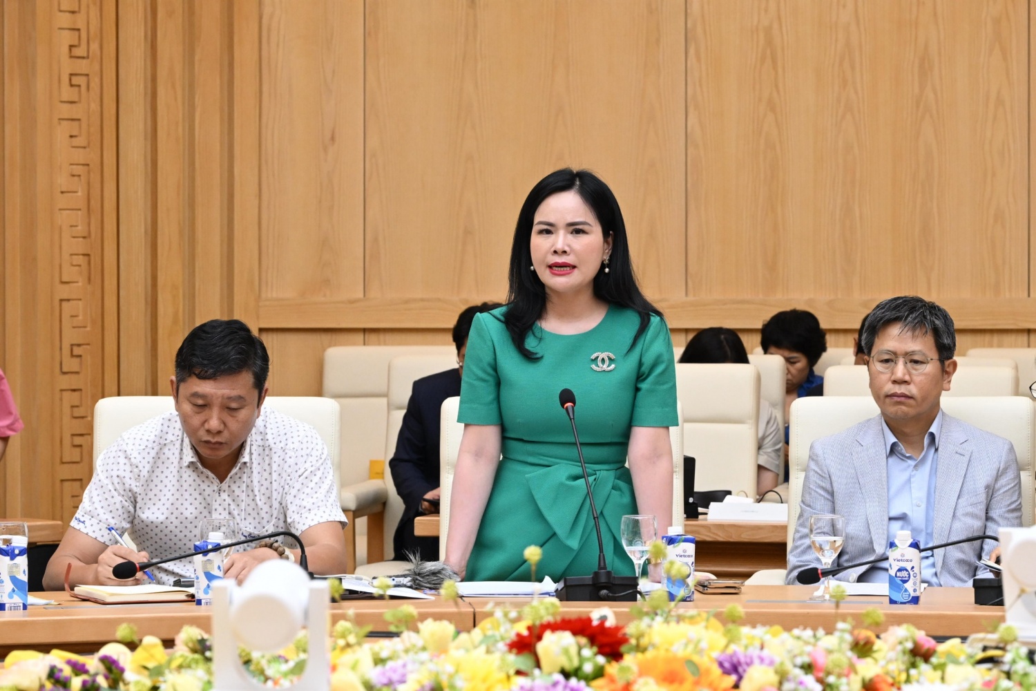 Bộ trưởng Nguyễn Hồng Diên họp với các địa phương, chủ đầu tư về dự án điện khí