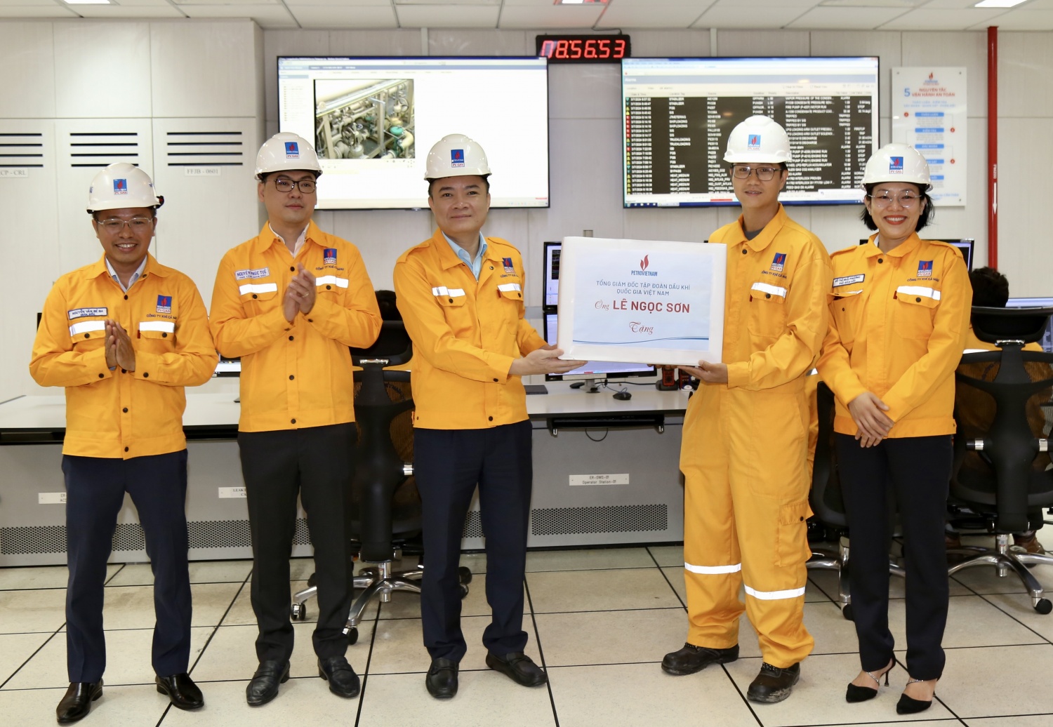 Đoàn công tác Petrovietnam thăm Nhà máy xử lý Khí - Công ty Khí Cà Mau