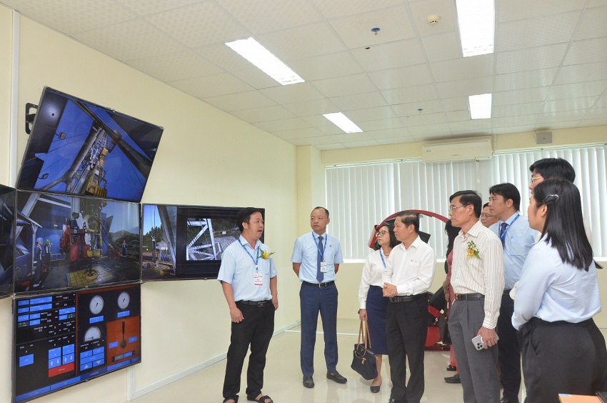 Sôi nổi khai mạc Hội thi tay nghề Dầu khí lần thứ VIII