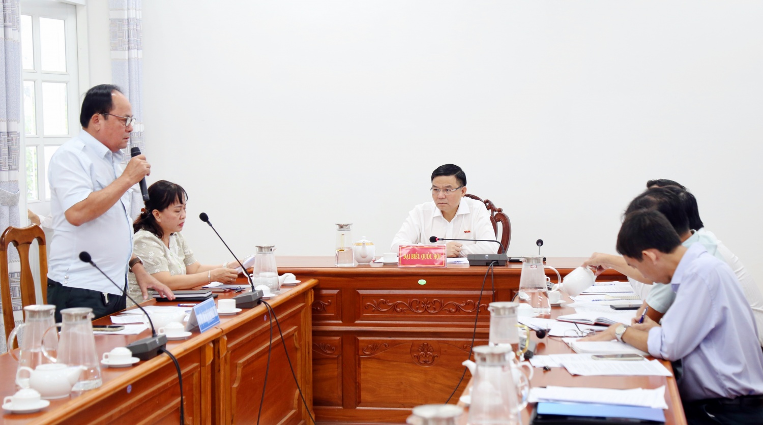 ĐBQH Lê Mạnh Hùng tiếp công dân định kỳ quý IV năm 2024 tại tỉnh Cà Mau