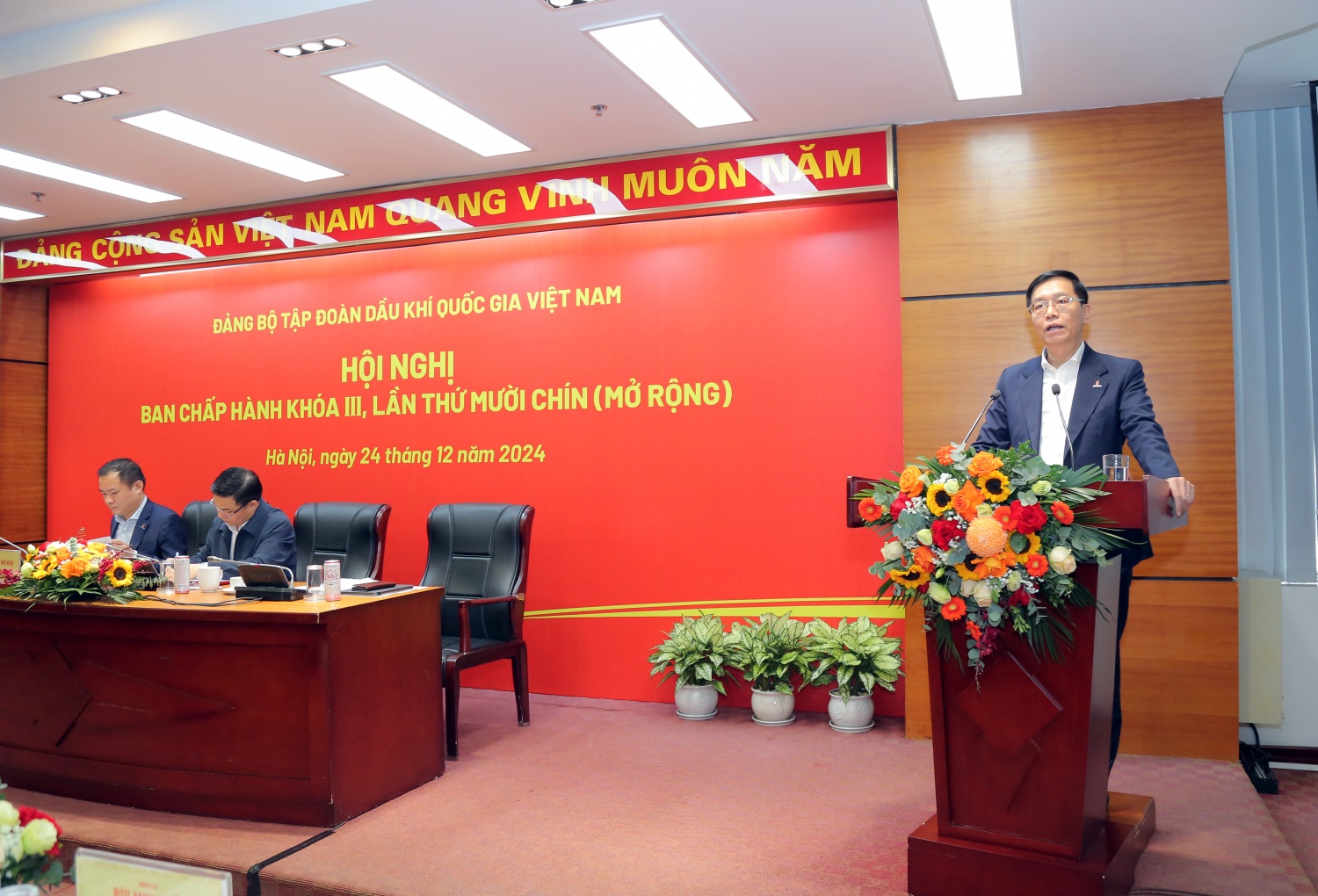 Quyết liệt triển khai các động lực mới, tạo ra chuyển biến lớn để trở thành Tập đoàn Công nghiệp Năng lượng Quốc gia