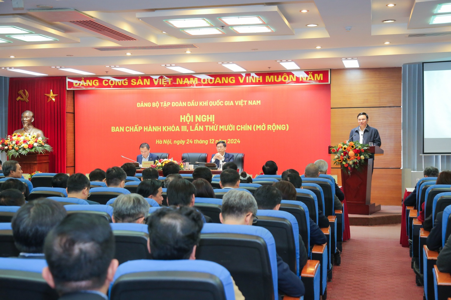 Quyết liệt triển khai các động lực mới, tạo ra chuyển biến lớn để trở thành Tập đoàn Công nghiệp Năng lượng Quốc gia